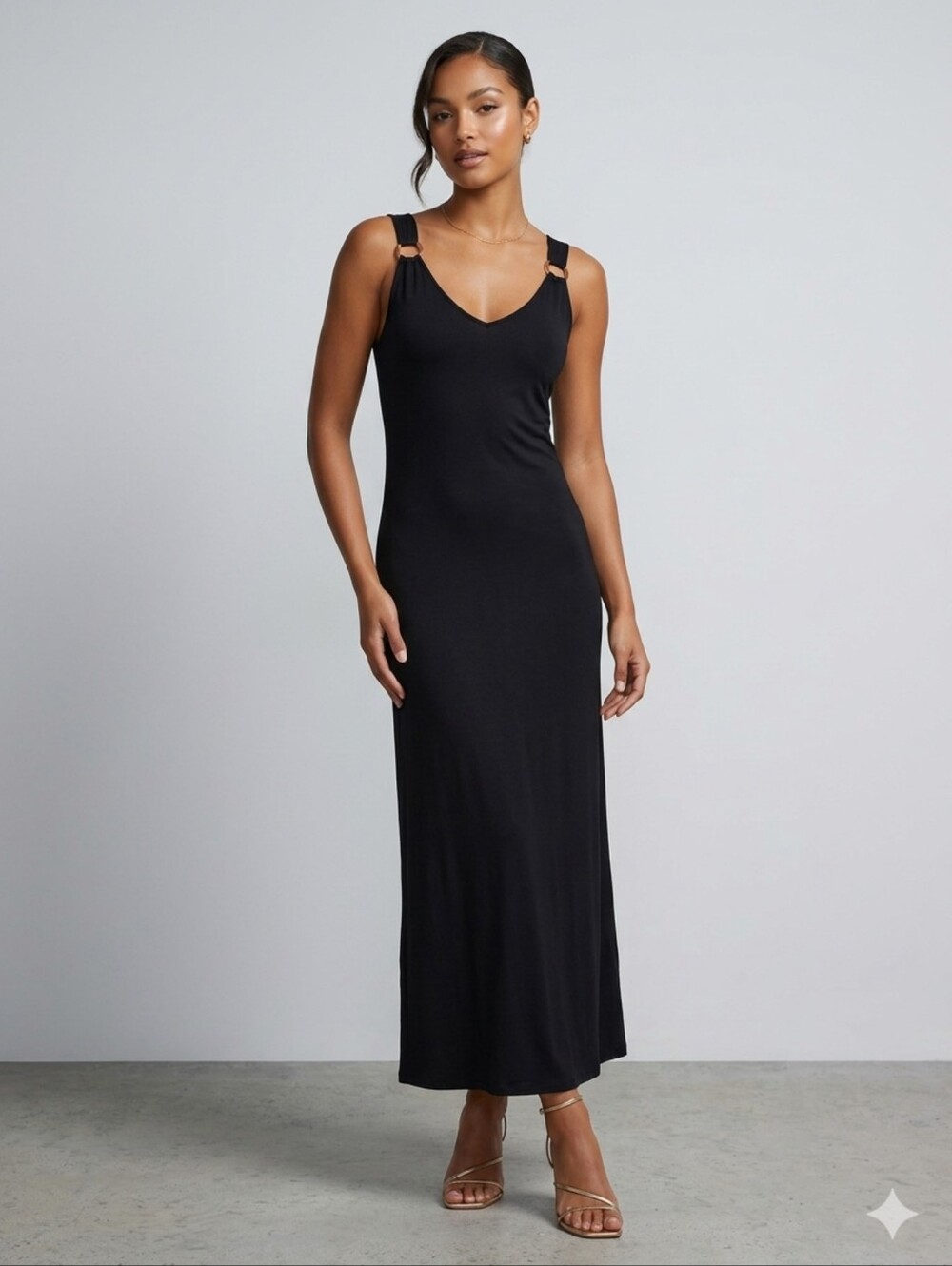 Green Envelope Los Angeles Black Maxi Dress M Knit Stretch V-Neck Ring Straps